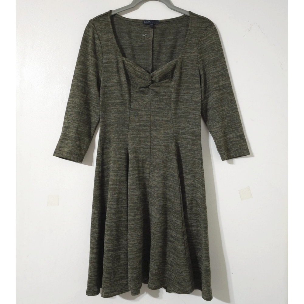 ✨️4/$20. Juniors NWOT Olive Space Dye Knit Sweetheart Neck A-Line Mini Dress - Picture 3 of 13